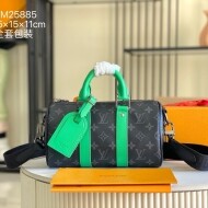 루이비통 키폴 반둘리에 25 모노그램 이클립스 M25885
