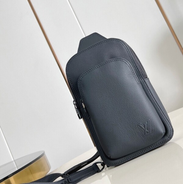 블링크,루이비통 남자 에비뉴 PM 슬링백 LV 에어로그램 블랙 M15255