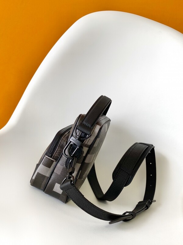 블링크,루이비통 메신저백 남자용 M14016