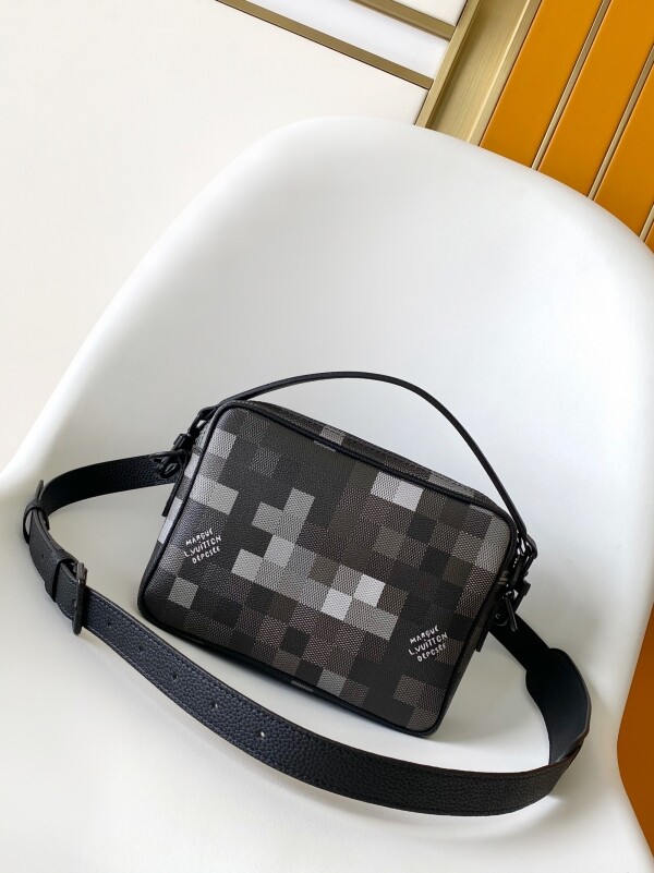 블링크,루이비통 메신저백 남자용 M14016